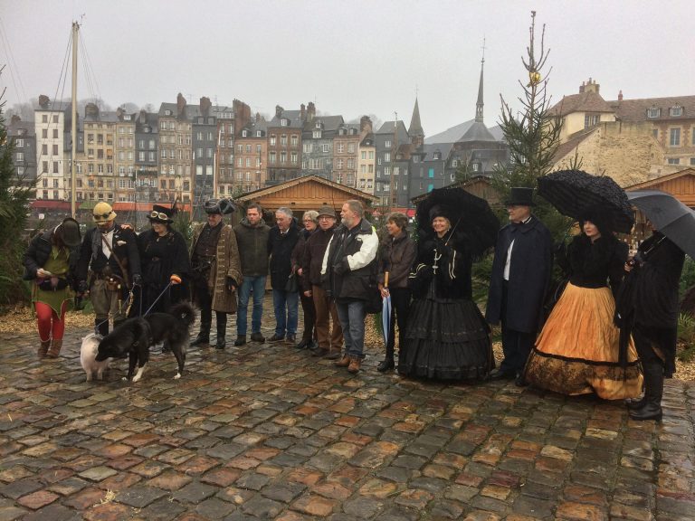 Le Marché de Noël et  sa patinoire sont ouverts