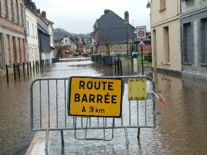 Alerte aux inondations à La Rivière Saint-Sauveur