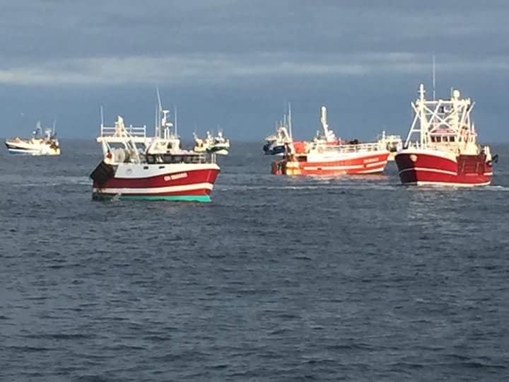 L’affrontement entre pêcheurs anglais et normands au large de la Baie de Seine, tourne à la bataille navale…