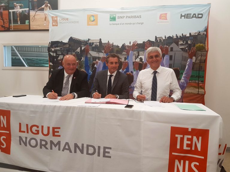 Signature à Honfleur d’un protocole d’accord pour le développement de la pratique du tennis en Normandie