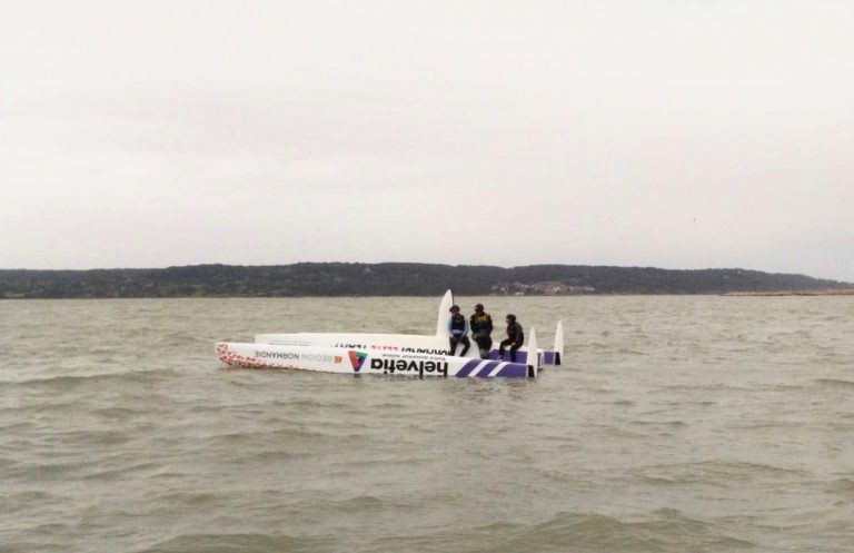 Régate de l’estuaire : un catamaran se retourne juste avant le départ…