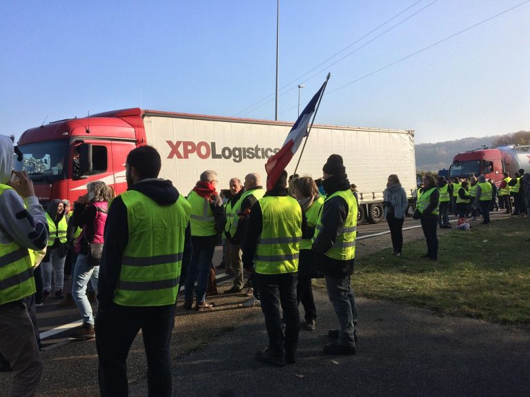 Très forte mobilisation des gilets jaunes sur le secteur de Honfleur…