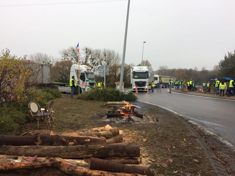 Après l’intervention du Président de la République, les « Gilets Jaunes Honfleurais » réagissent…