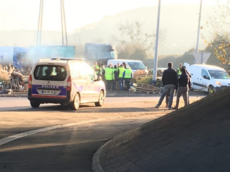 Intervention des forces de l’ordre au rond point de la Morelle…