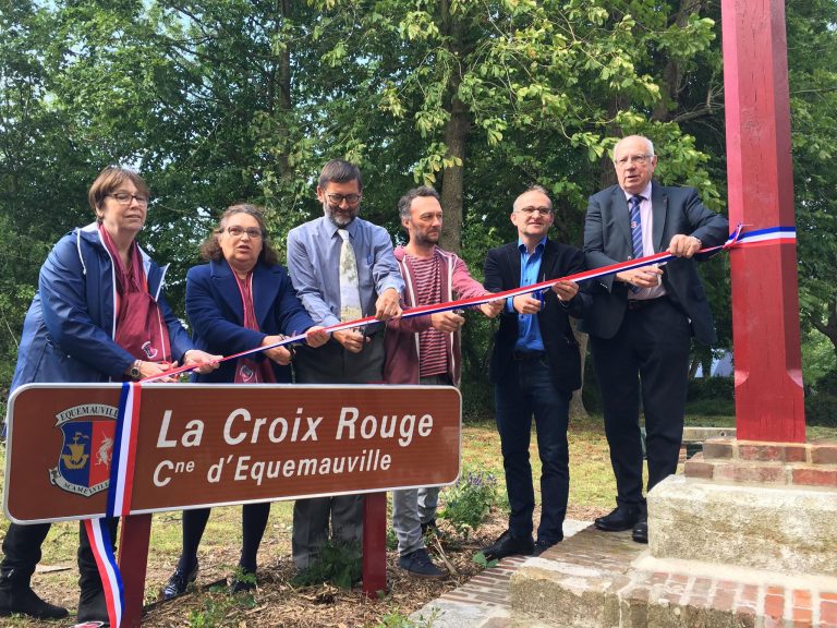 Bénédiction du Calvaire de la « Croix Rouge »