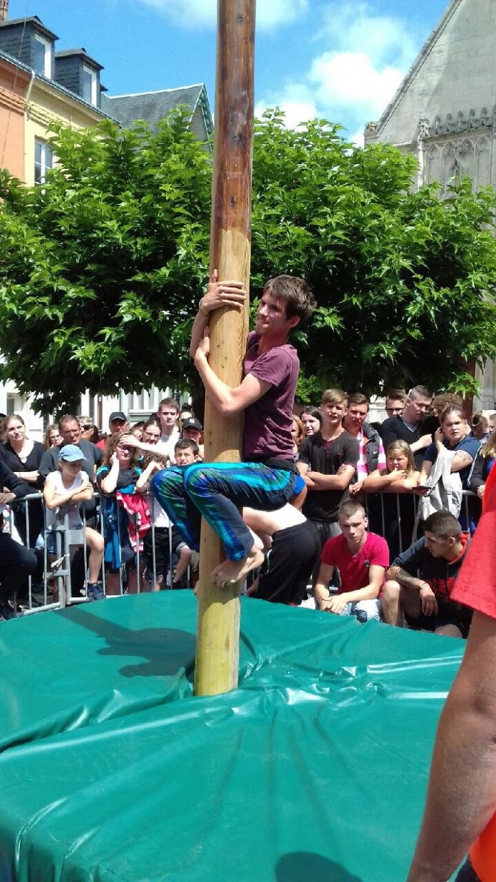 Pas de vainqueurs ni de perdants pour le mât de Cocagne.. HonfleurInfos