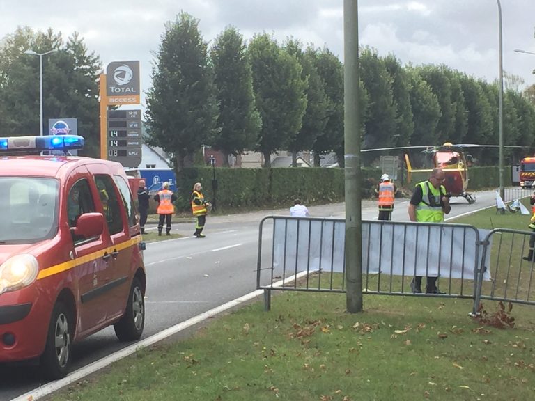 Accident Cours Jean de Vienne : la conductrice d’un deux roues transportée au CHU de Caen en urgence absolue.