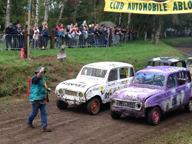 Le maire d’Ablon rend hommage au fondateur du Carrousel Auto