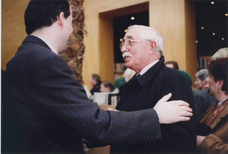 Le maire de Honfleur rend hommage à Maurice Delange