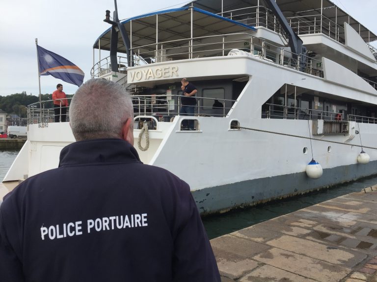 Le « Variety Voyager » en escale à Honfleur pour 24h00