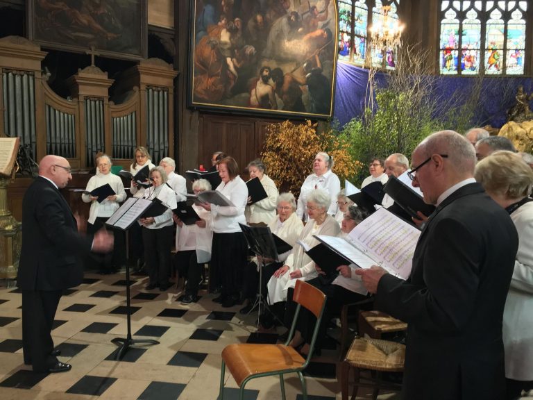 La chorale Erik Satie et le groupe Vocal Paul André en concert à Sainte-Catherine.
