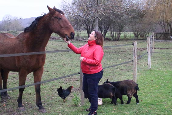 Aurélie Lucas, la femme qui communique avec  les animaux