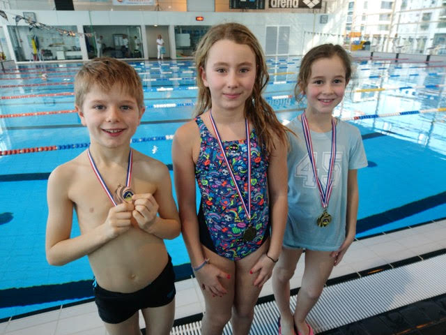 Natation : Trois jeunes du CHAN font leurs premiers pas dans la compétition