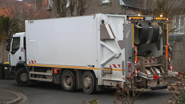 Des éboueurs honfleurais découvrent une importante mare de sang à l’arrière de leur camion…