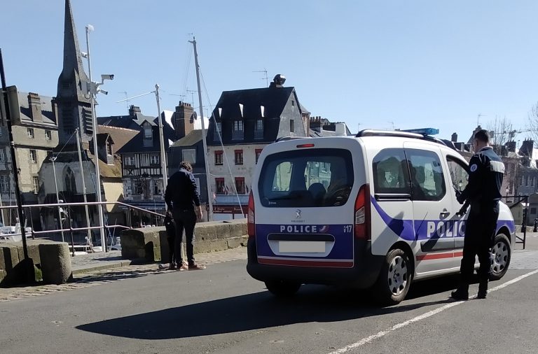 Contrôles renforcés dans les rues de Honfleur