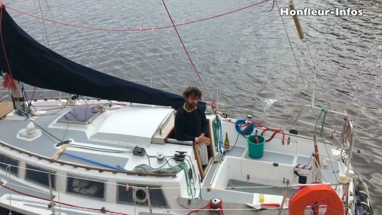 Florent Brachet vit le confinement à bord de son voilier