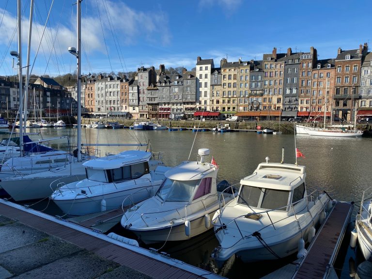 Ouverture de la navigation de plaisance et de la plage à Honfleur