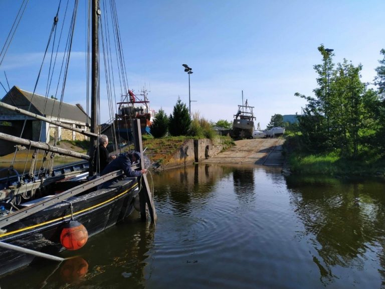 Le vieux gréement « Sainte-Bernadette » sauvé des eaux…
