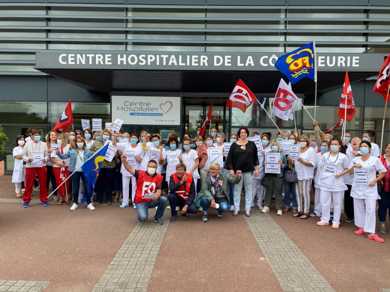 Manifestation du personnel hospitalier de la Côte Fleurie pour réclamer plus de moyens