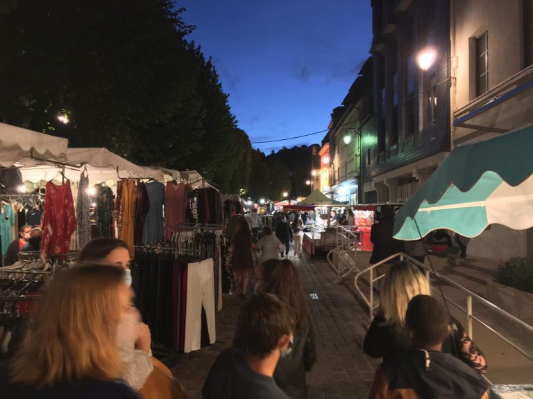 La dernière de l’année pour le marché nocturne de Honfleur…