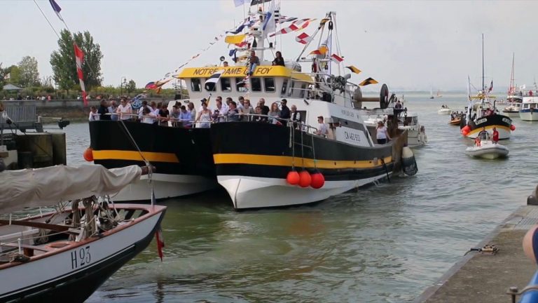 Honfleur : Le dimanche 13 Septembre bénédiction des bateaux dans l’avant-port…