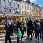 Opération de police sur le marché