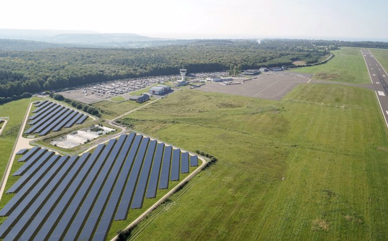 Le plus grand parc photovoltaïque de Normandie sera implanté sur les terrains de l’aéroport de Deauville-Normandie…