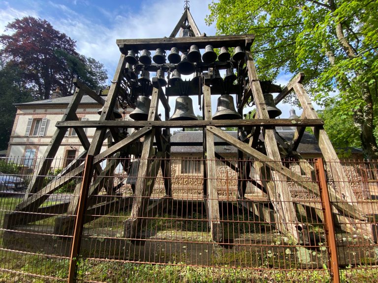 Nouvelle polémique autour du campanile de la chapelle de la Côte de Grâce…