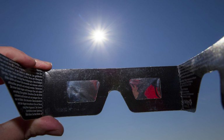 Ce jeudi, éclipse partielle du soleil, mais attention aux yeux