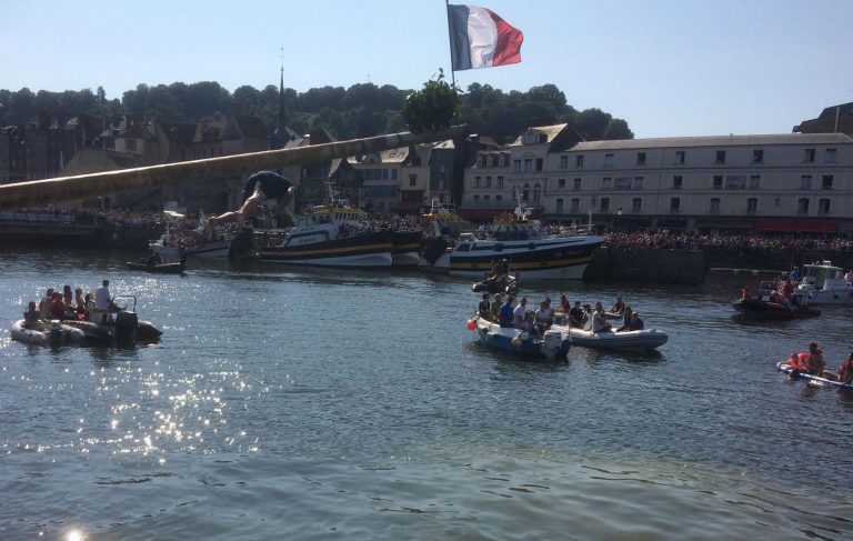 Festivités du 14 Juillet : Oui, mais avec le masque… !