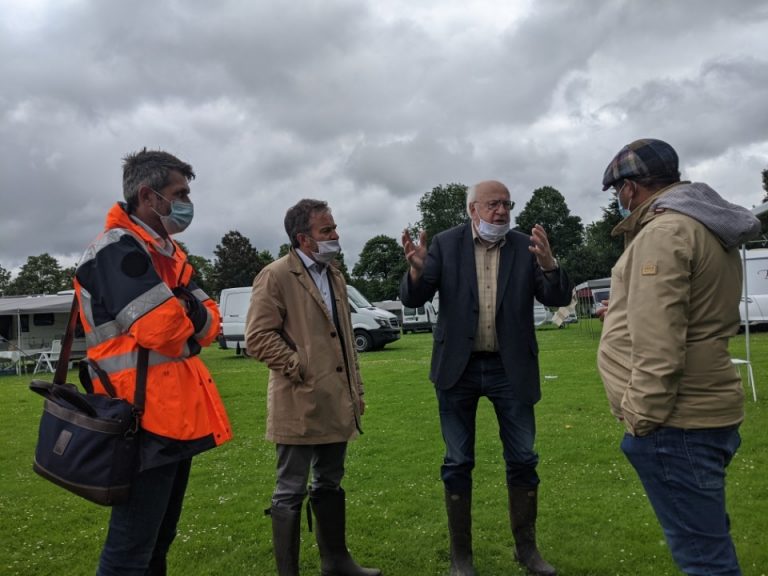 Les gens du voyage occupent illégalement le stade « Marcel Pinel » de Honfleur…
