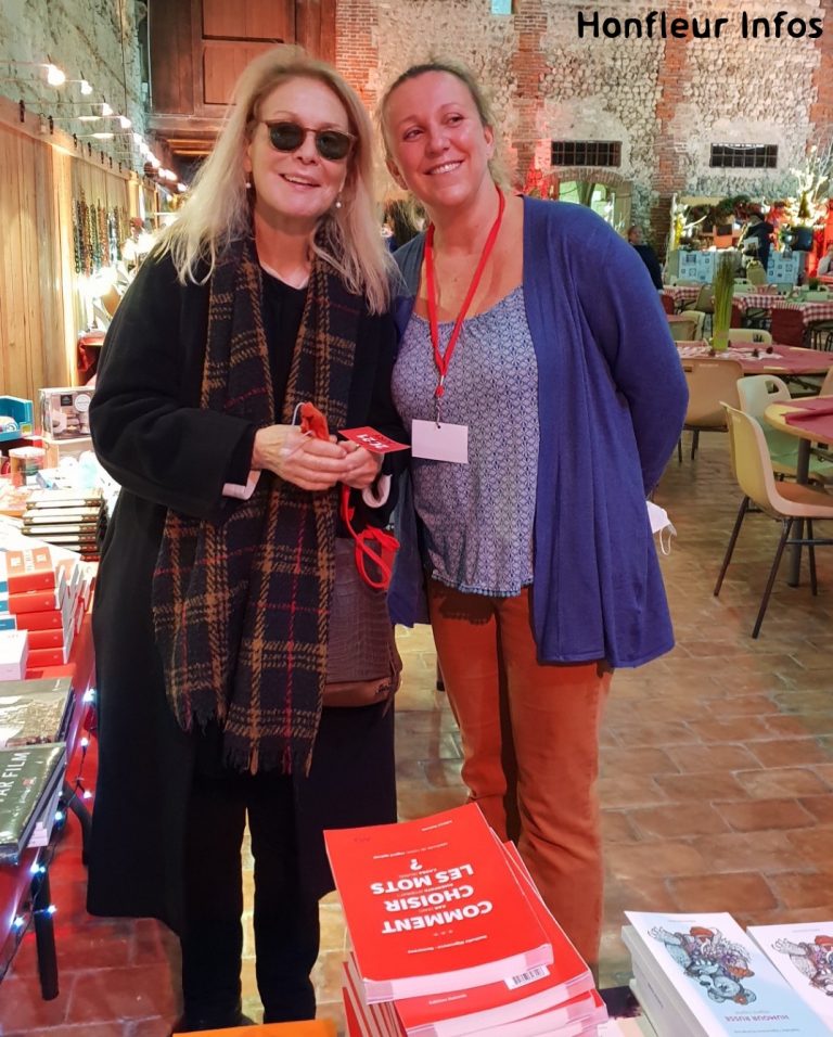 Une première réussie pour la librairie « A Plus d’un titre » au festival du cinéma russe de Honfleur…