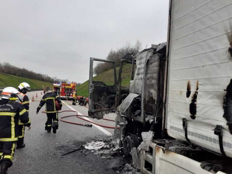 Un camion en feu sur l’autoroute A29…