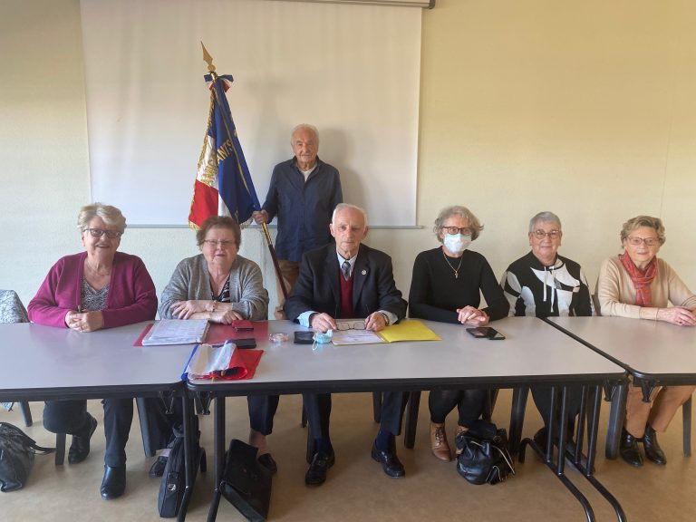 Les anciens combattants du canton de Honfleur regrettent l’absence de fanfare à Honfleur…