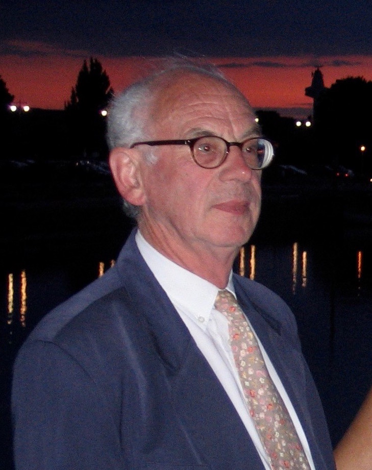 Le maire de Honfleur rend hommage à Christian Desmonts
