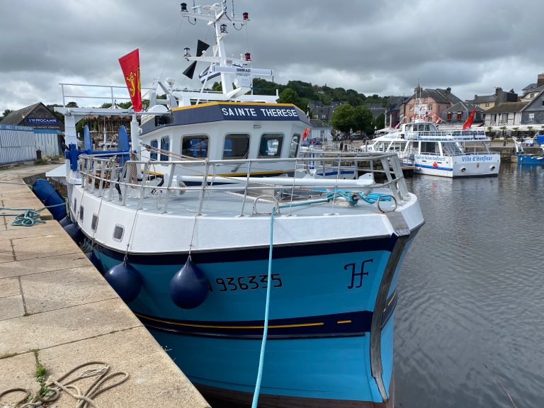 Le « Sainte-Thérèse » : un nouveau bateau de pêche pour le port de Honfleur