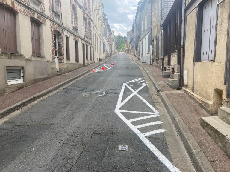 Aménagement du plan de circulation rue Charrière Saint-Léonard