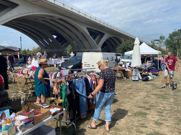 Plus de 150 exposants à la foire du club de foot de La Rivière Saint-Sauveur