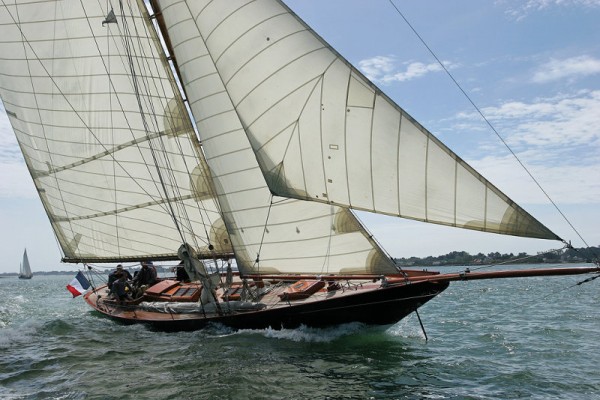 Quatre navires de la flottille « Pen Duick » en escale à Honfleur