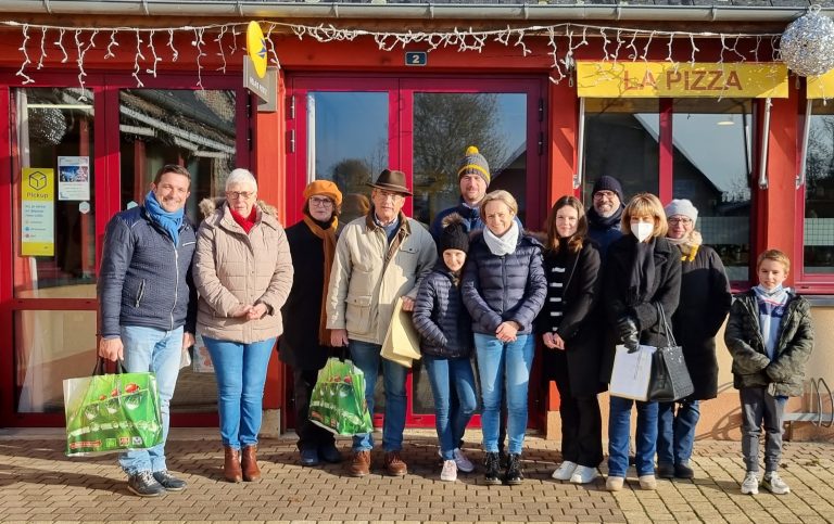 La commune d’Ablon distribue les colis de Noël aux anciens…