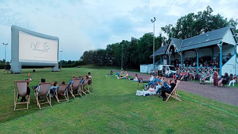 Le succès était au rendez-vous pour la nouvelle édition du  » Ciné Plein Air  » au stade Mont-Joli