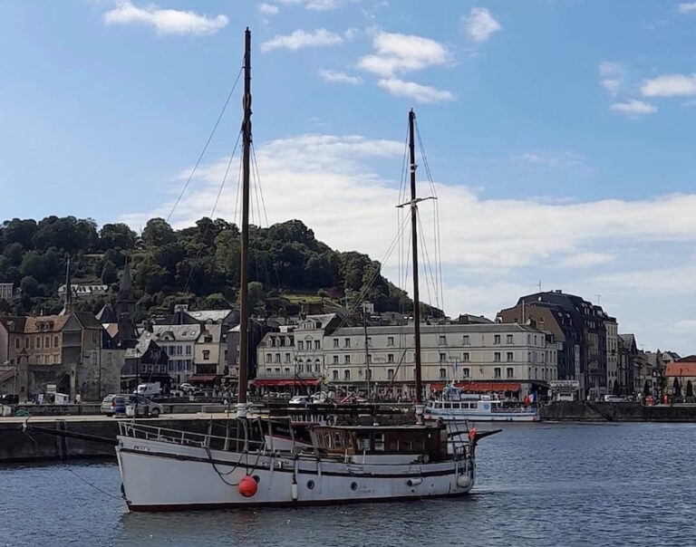 Le « Garmouth » va se refait une beauté au chantier naval de Honfleur…