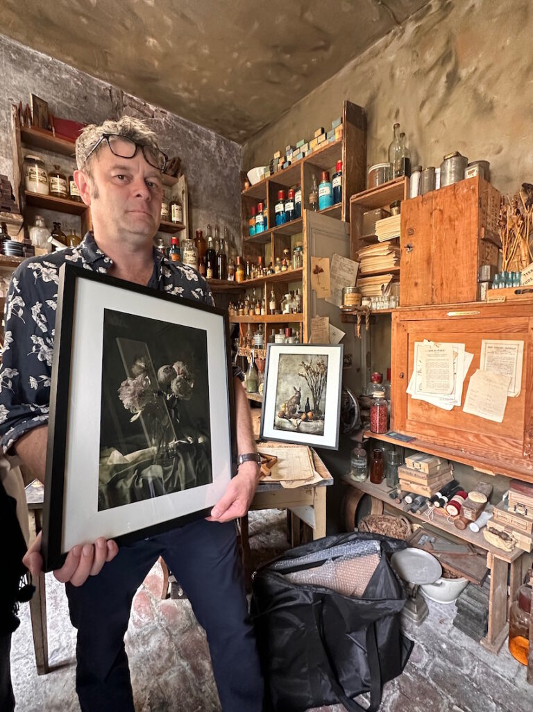 Nicolas Wilmouth, le photographe narrateur au Petit Musée Alphonse-Allais