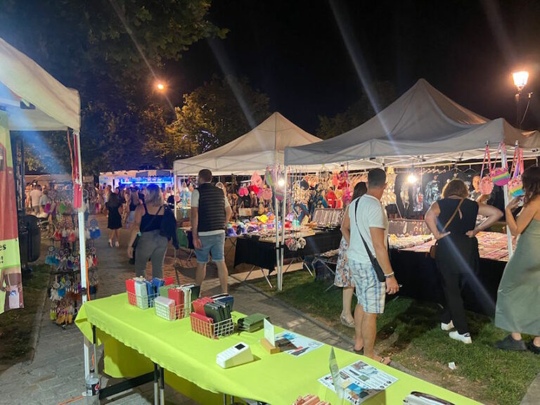 Dernier marché nocturne de l’été à Honfleur