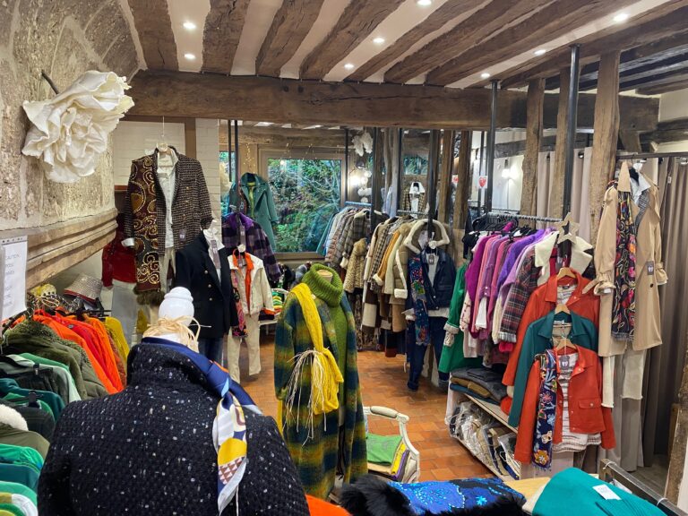 Honfleur : La collection Automne / Hiver arrive au magasin « Les Ailes d’Antine »…