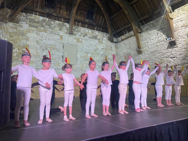 Honfleur : Plus de 400 personnes ont assisté au spectacle « Enfance et Partage »