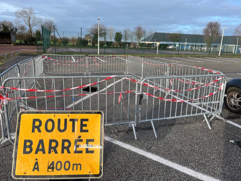 Ablon : Des habitants découvrent une marnière sur le parking de la salle des fêtes…