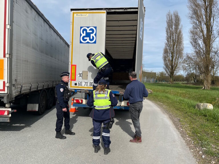 Honfleur : Un contrôle routier sur la zone portuaire pour lutter contre les trafics…