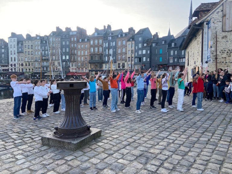 Honfleur : déambulation poétique à la Lieutenance