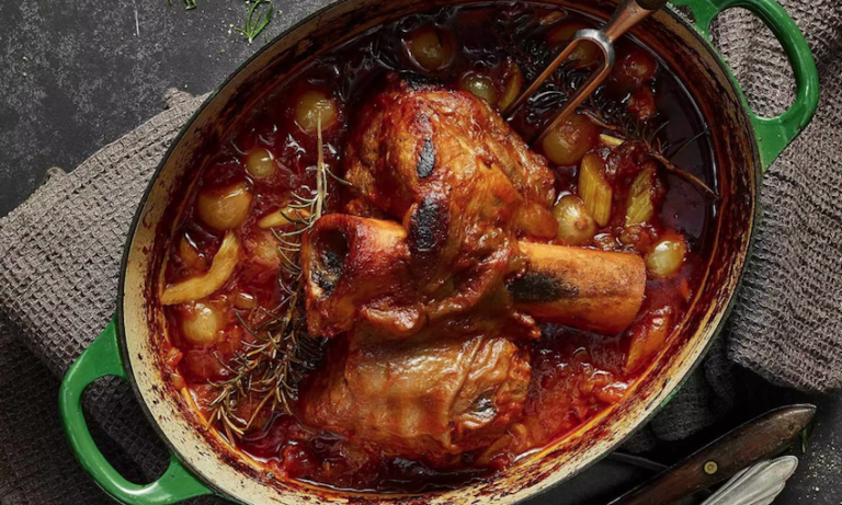 Jarret de bœuf au vin blanc